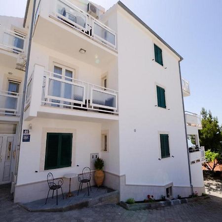 Apartments Bandalo Podstrana Ruang foto